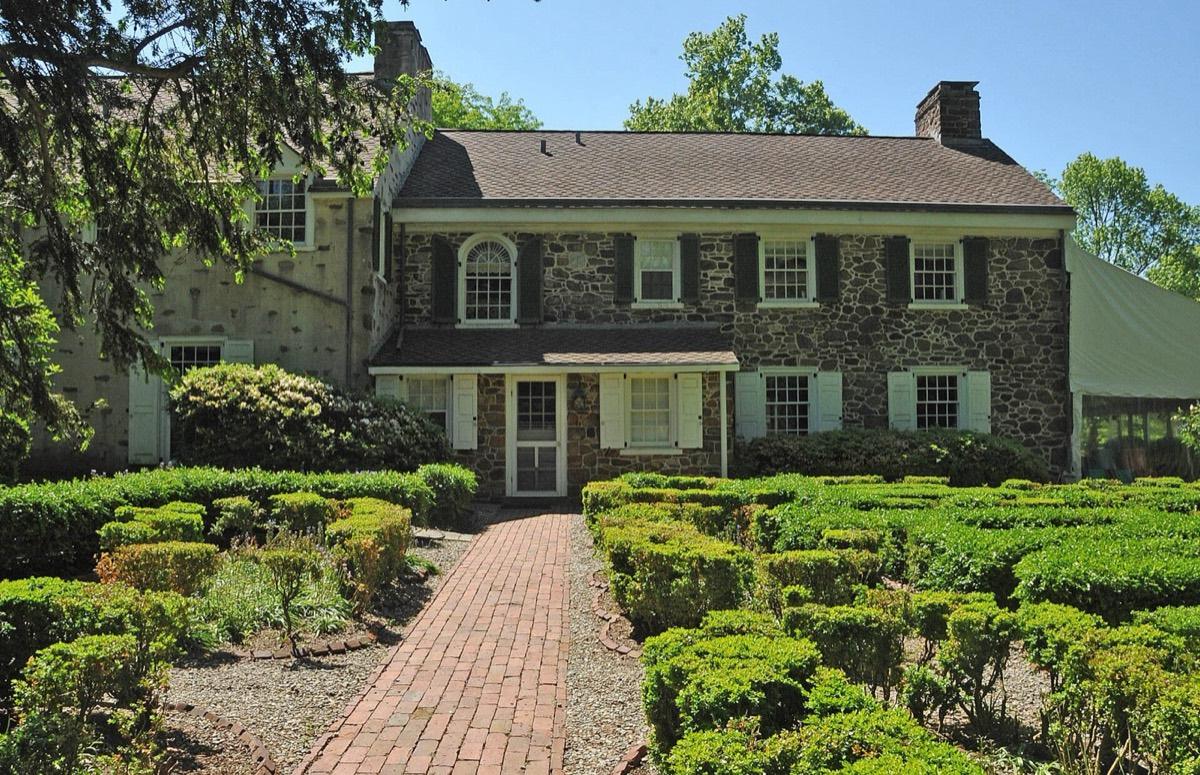 Appleford, Villanova, Pennsylvania. Photograph from Wikimedia Commons.