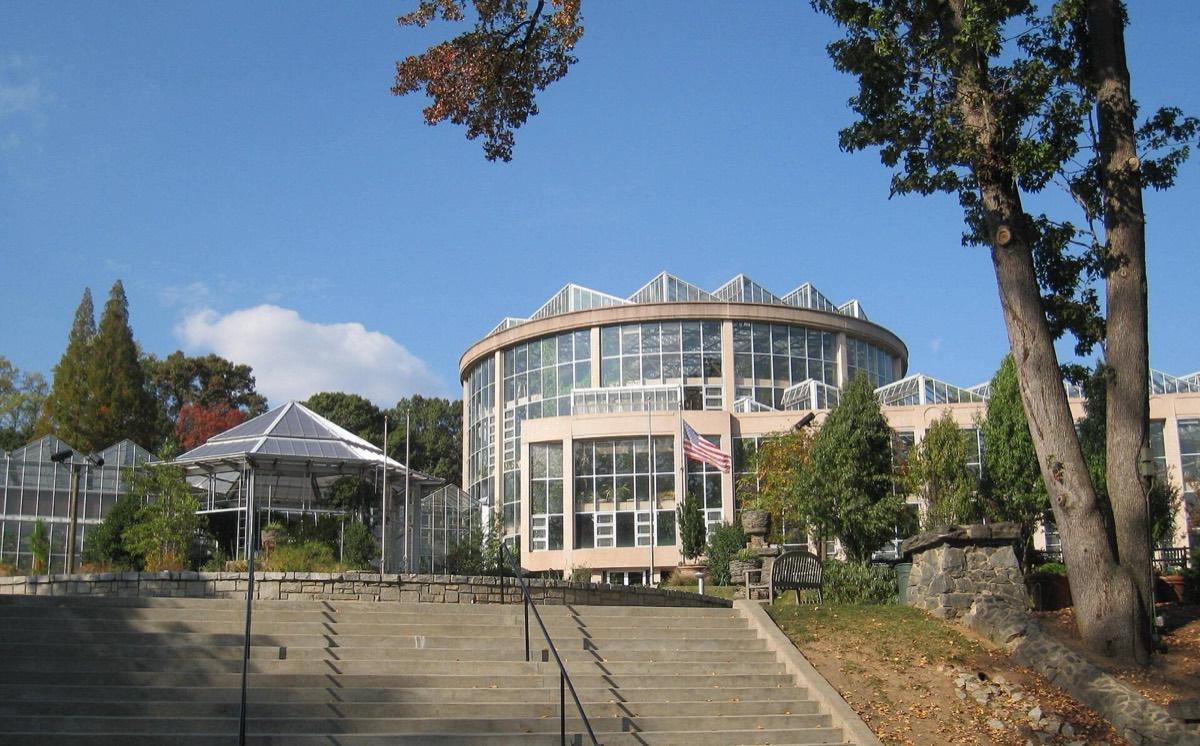Atlanta Botanical Garden, Atlanta, Georgia. Photograph from Wikimedia Commons.
