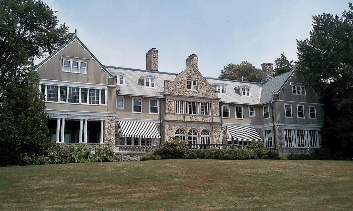 Blithewold Mansion Gardens & Arboretum, Bristol, Rhode Island. Photograph from Wikimedia Commons.