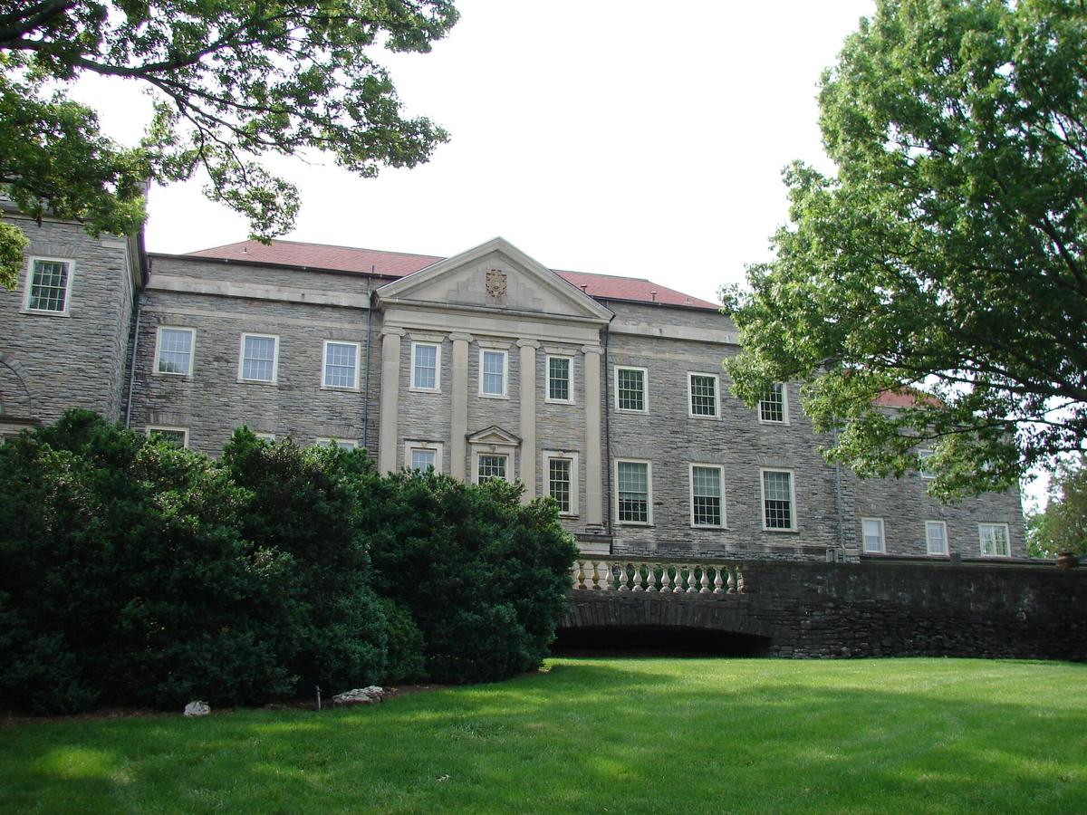 Cheekwood Estate & Gardens, Nashville, Tennessee. Photograph from Wikimedia Commons.