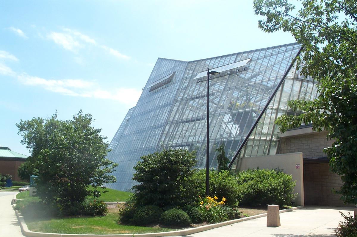 Cleveland Botanical Garden, Cleveland, Ohio. Photograph from Wikimedia Commons.