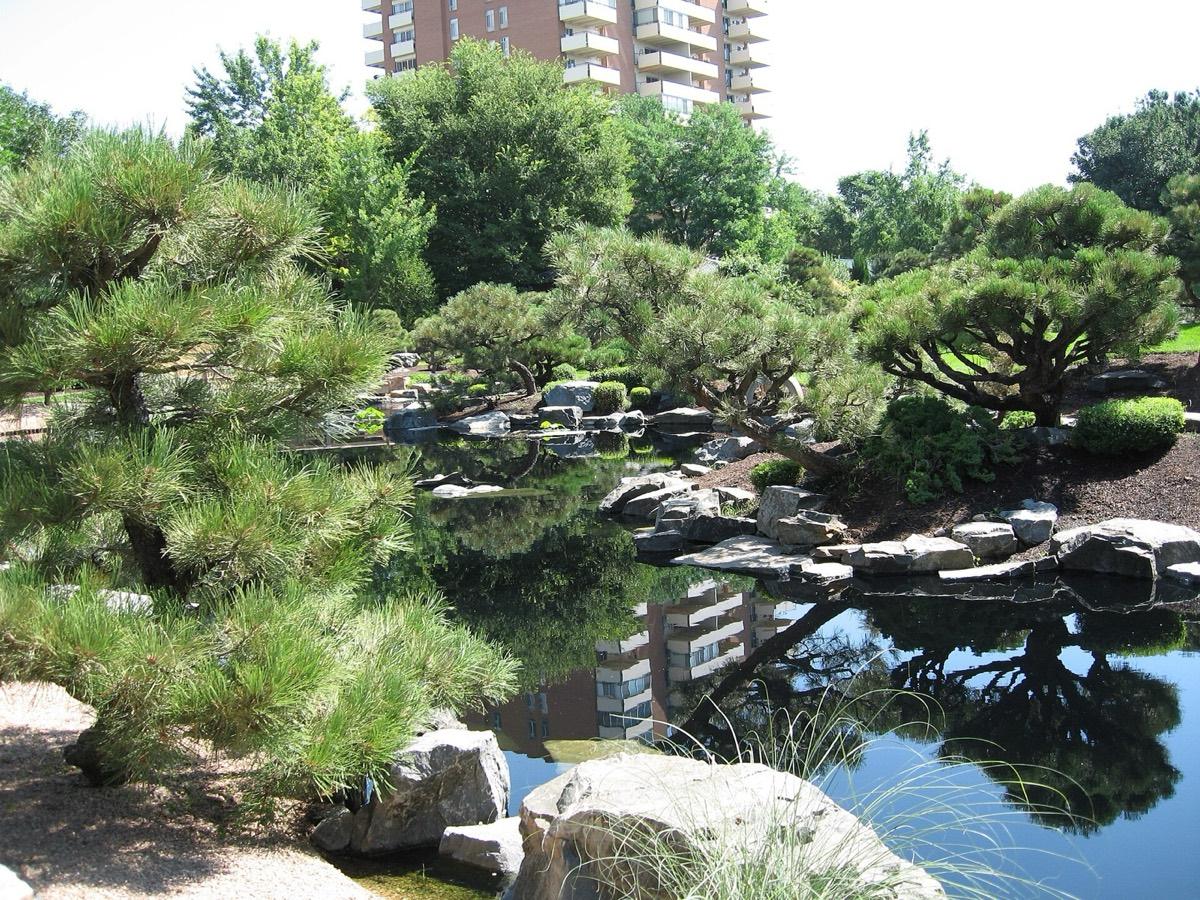 Denver Botanic Gardens, Denver, Colorado. Photograph from Wikimedia Commons.