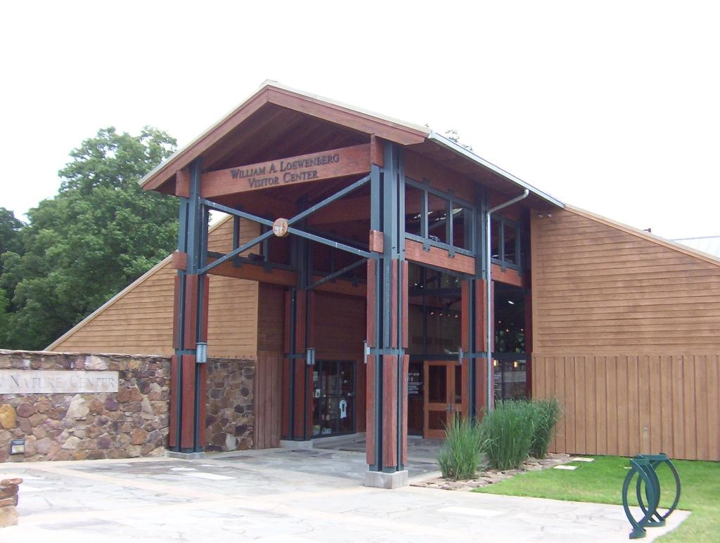 Lichterman Nature Center, Memphis, Tennessee. Photograph from Wikimedia Commons.