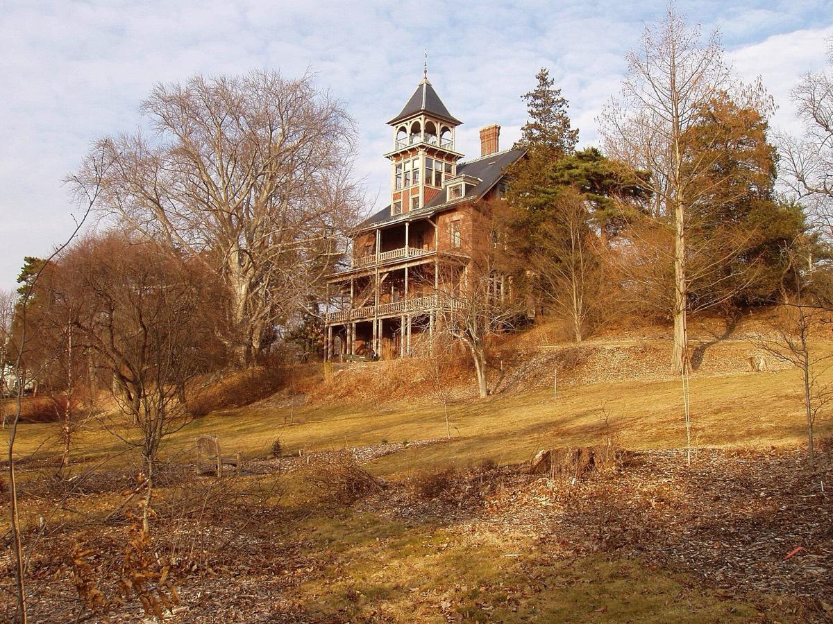 Marsh Botanical Garden, New Haven, Connecticut. Photograph from Wikimedia Commons.