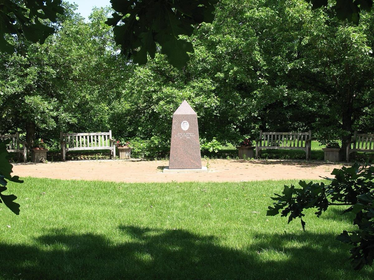 McCrory Gardens, Brookings, South Dakota. Photograph from Wikimedia Commons.