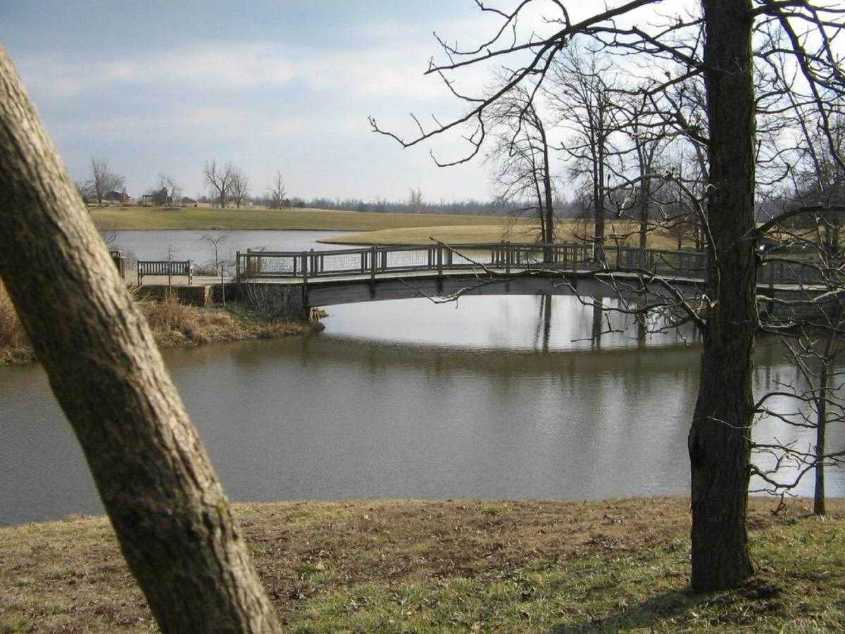 Powell Gardens, Kingsville, Missouri. Photograph from Wikimedia Commons.