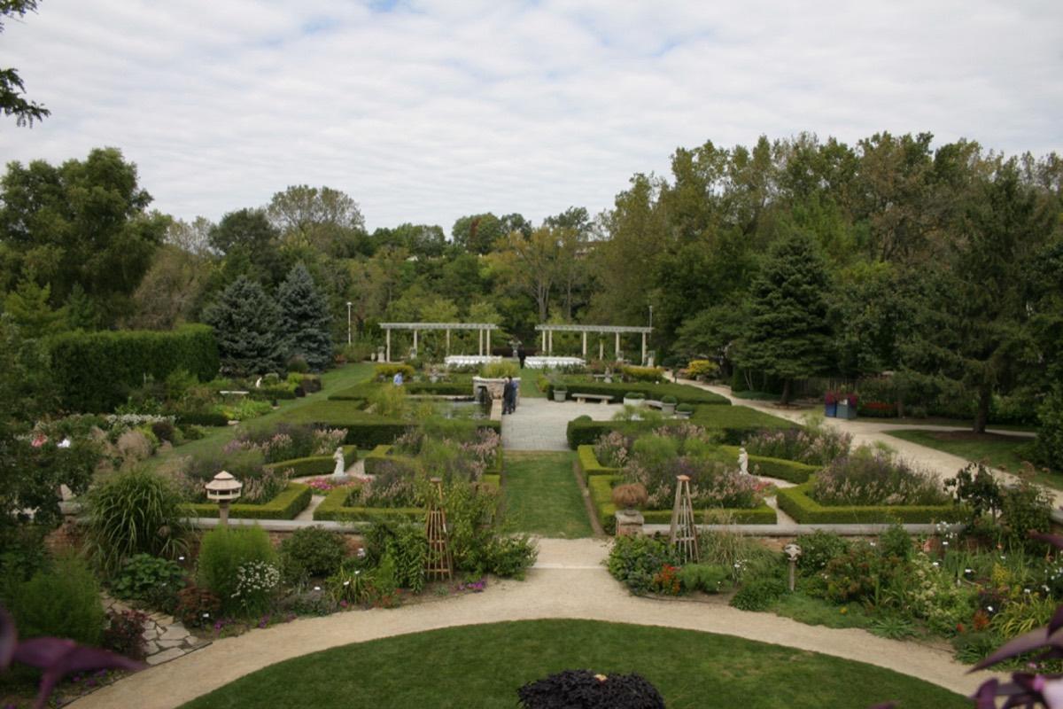 Rotary Botanical Gardens, Janesville, Wisconsin. Photograph from Wikimedia Commons.