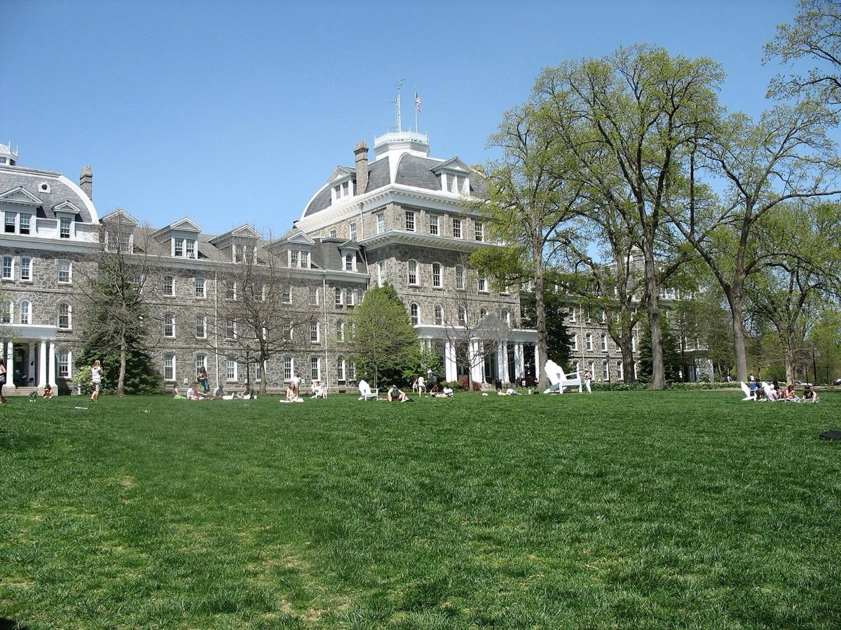 Scott Arboretum & Gardens, Swarthmore, Pennsylvania. Photograph from Wikimedia Commons.