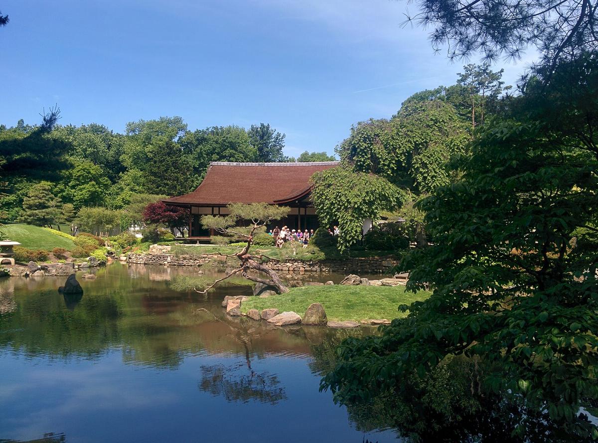 Shofuso Japanese Cultural Center, Philadelphia, Pennsylvania. Photograph from Wikimedia Commons.