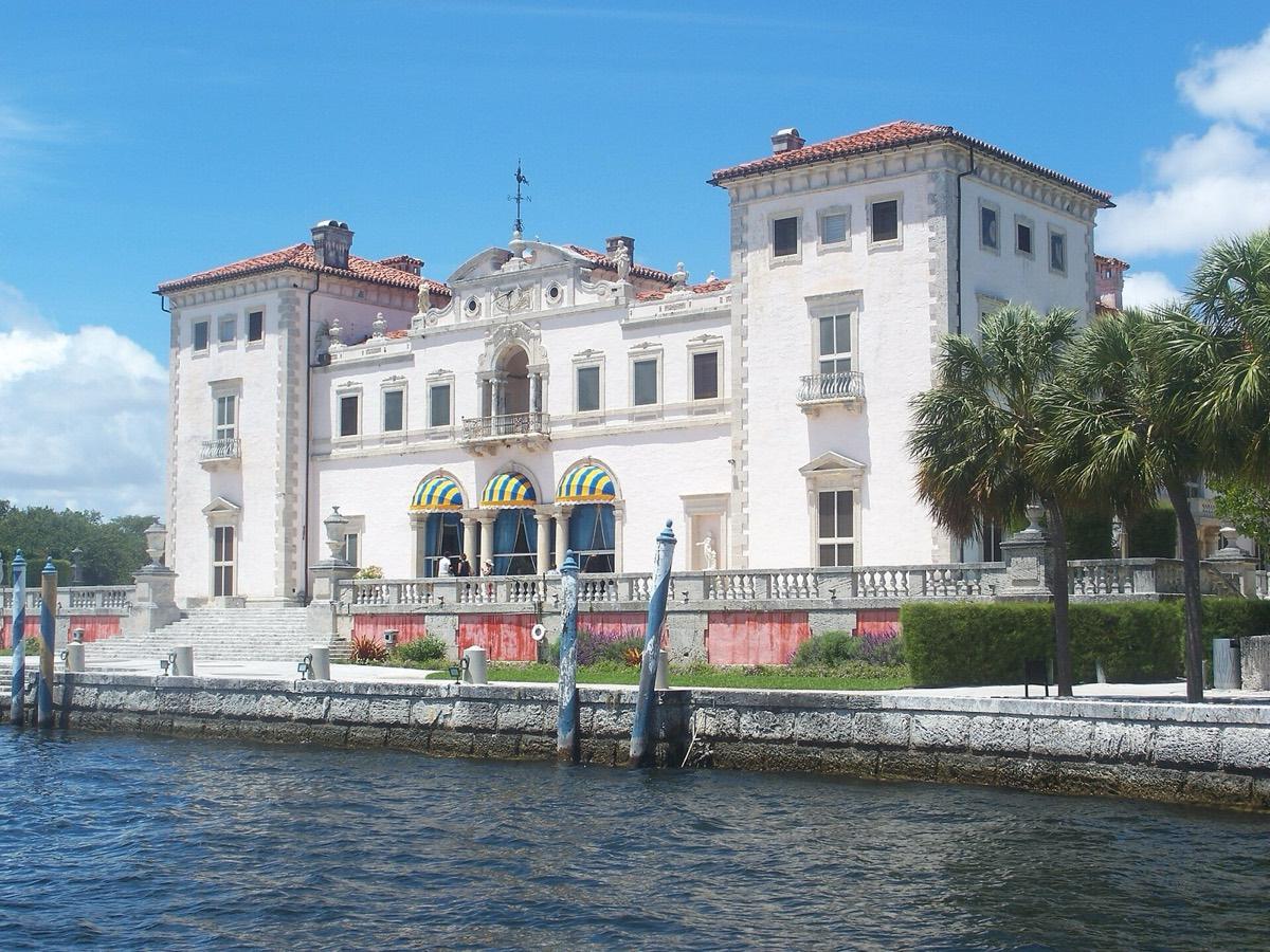 Vizcaya Museum and Gardens, Miami, Florida. Photograph from Wikimedia Commons.